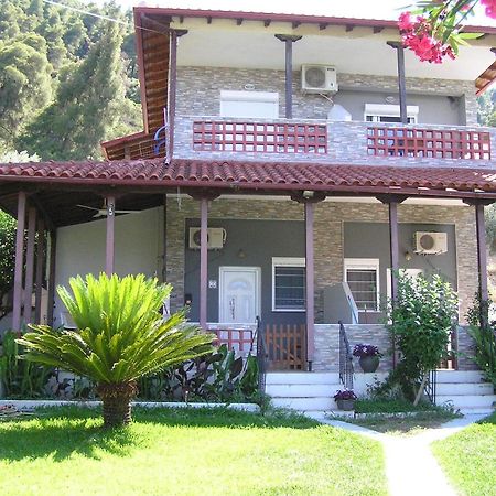 Villa Dallas 보우르보우로우 외부 사진