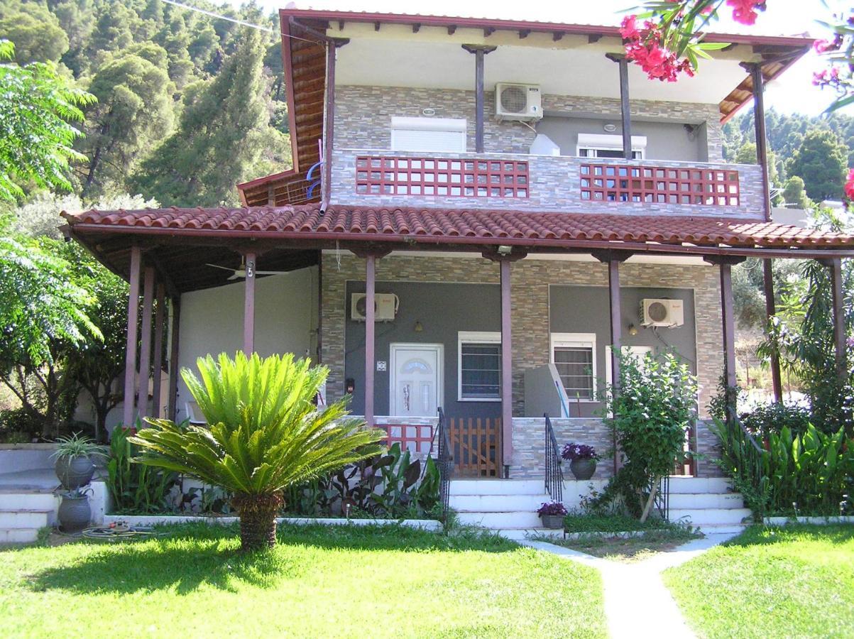 Villa Dallas 보우르보우로우 외부 사진