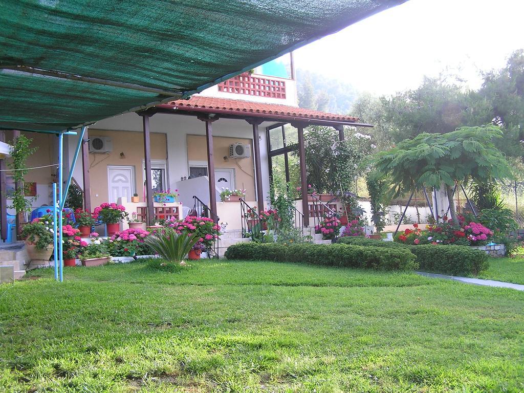 Villa Dallas 보우르보우로우 외부 사진