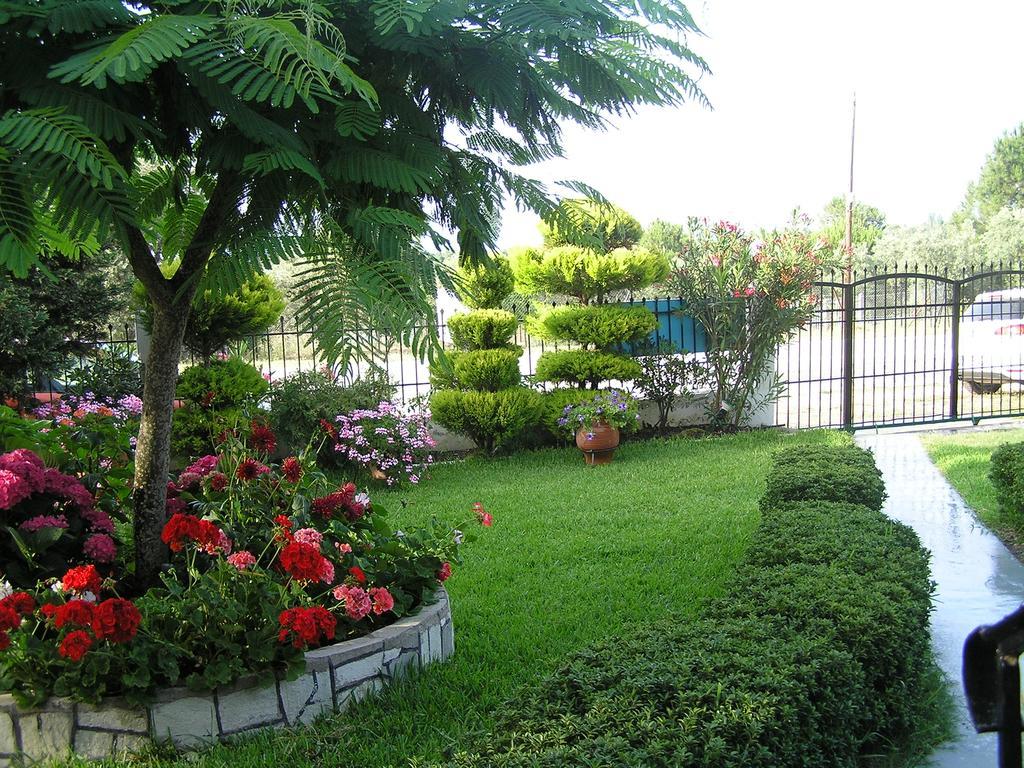 Villa Dallas 보우르보우로우 외부 사진